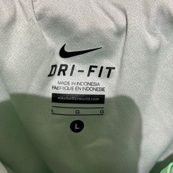 Nike Women's Green Dri-Fit Polka Dot Drawstring Athletic Shorts Size Large NWT - Picture 6 of 10